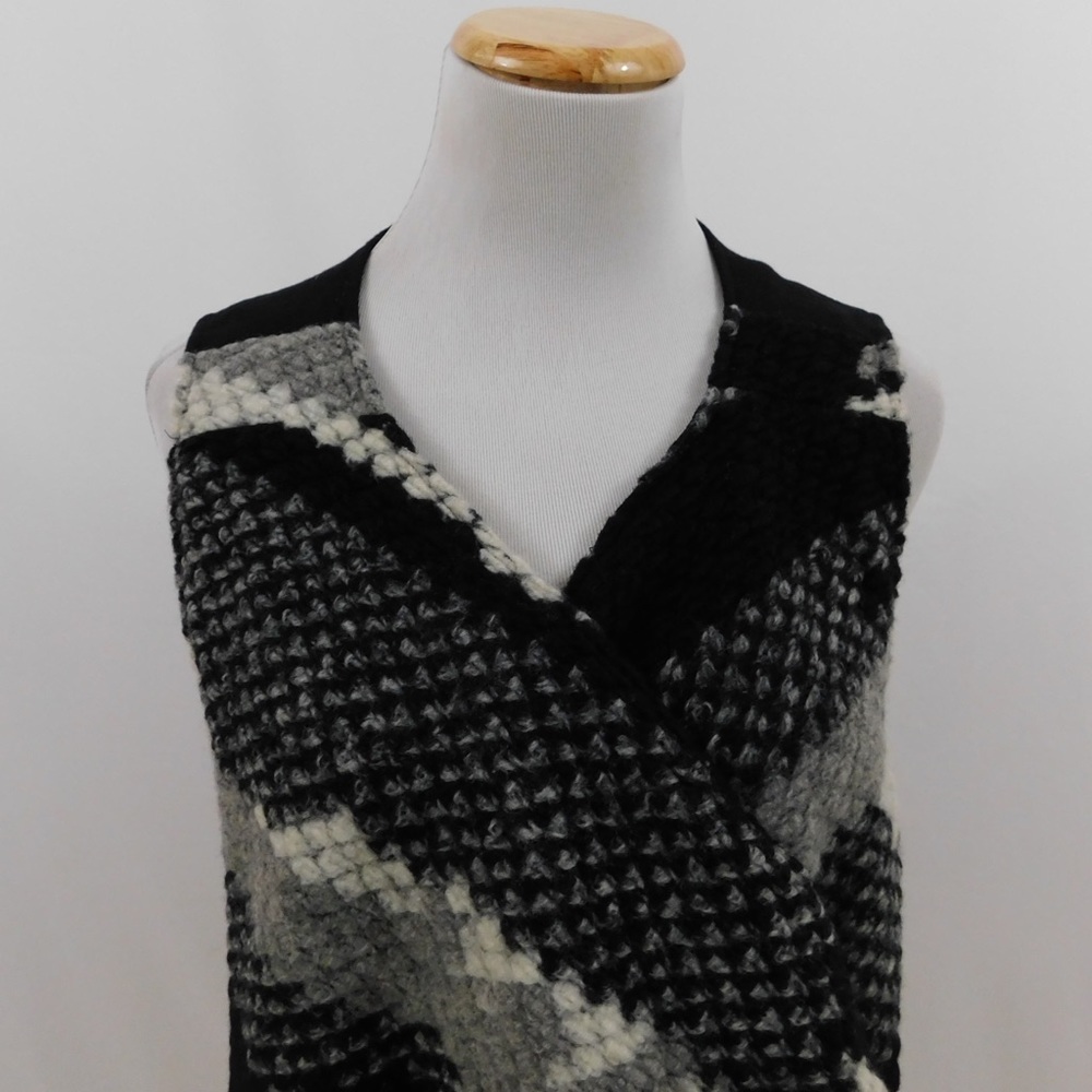 Guest Editor Vest - image 4